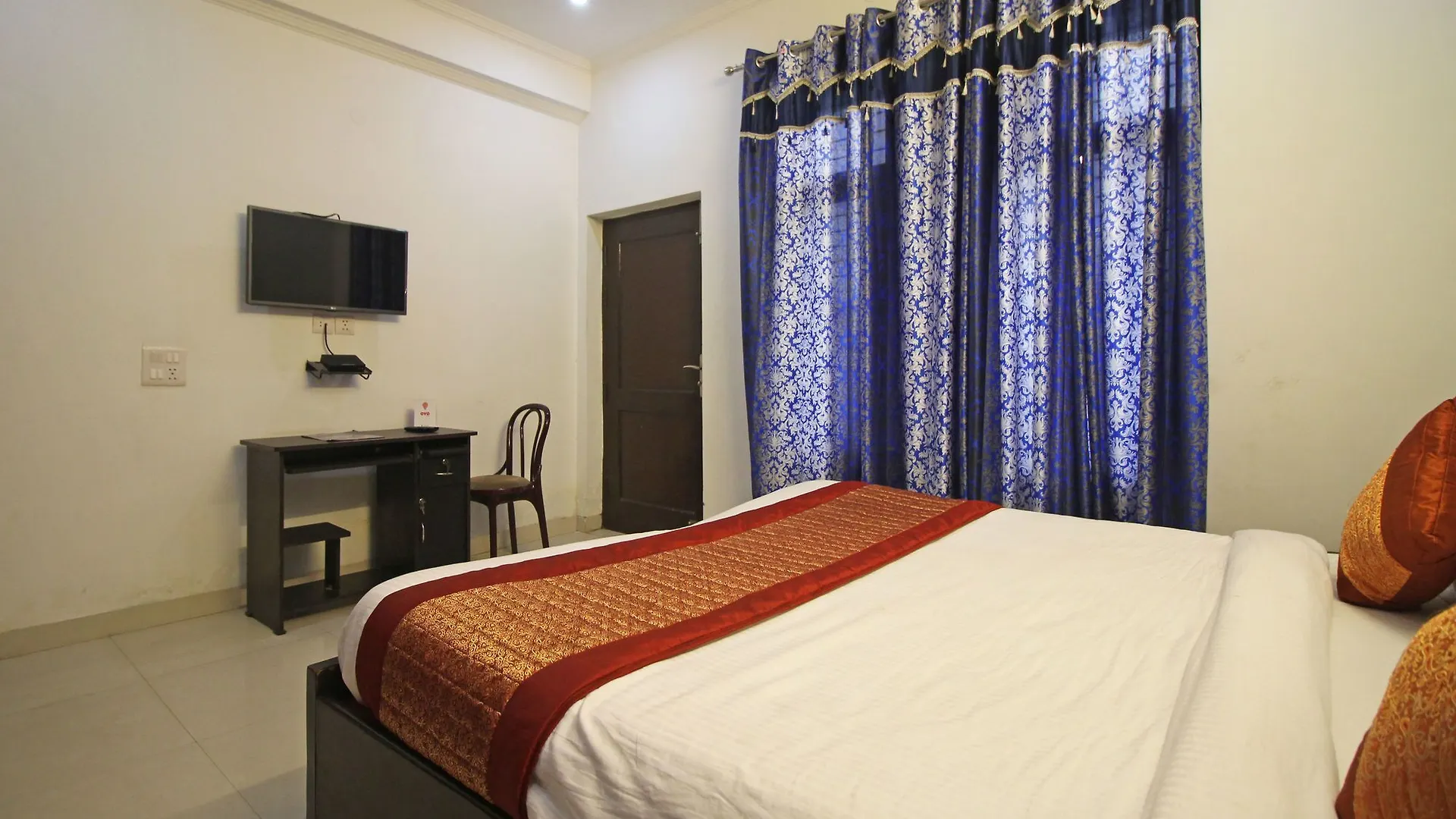 **  Oyo 7526 Near Artemis Hospital Hotel Gurgaon Índia