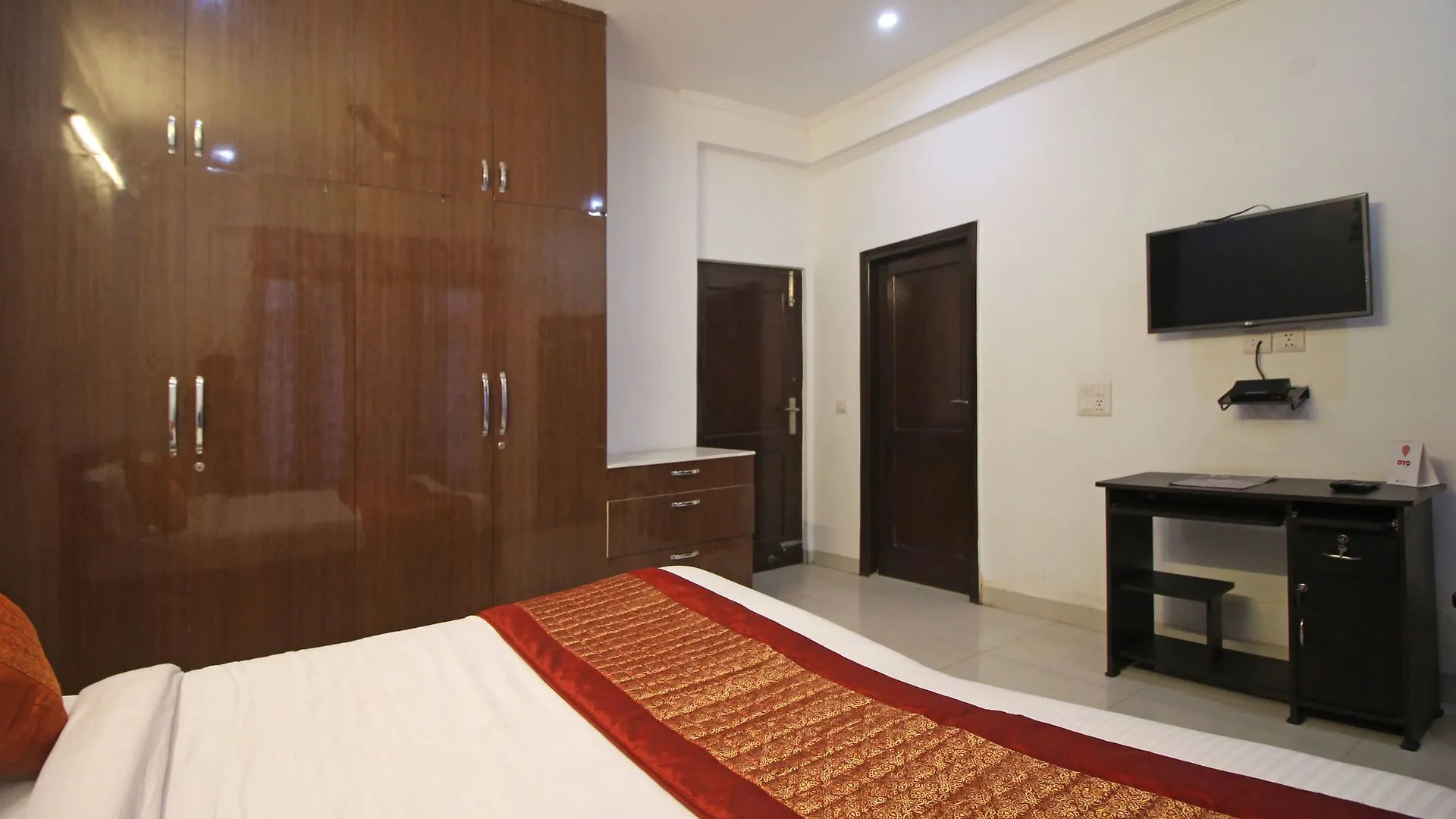 Hotel Oyo 7526 Near Artemis Hospital Gurgaon 2*,  Indie